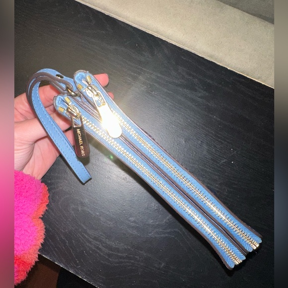 Michael Kors Wristlet - Picture 3 of 11